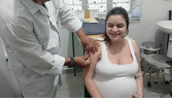 Com vacina contra o VSR para gestantes, Paraná tem queda de 83% de internamentos de bebês